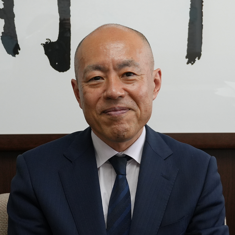 >佐藤　寿延氏