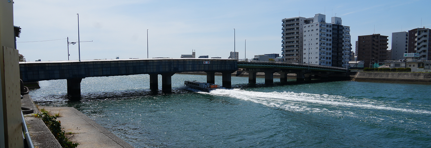 広島市 舟入橋塗替　循環式ブラストを用いて塗膜除去