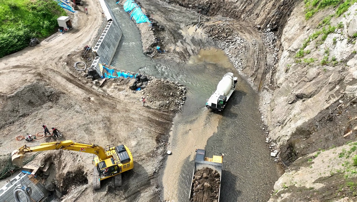 国土交通省能登復興事務所　輪島市熊野地区の河原田川流域の緊急復旧工事