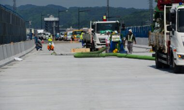 NEXCO大規模更新シリーズ⑨ 金沢高架橋の床版約6千㎡を取替え