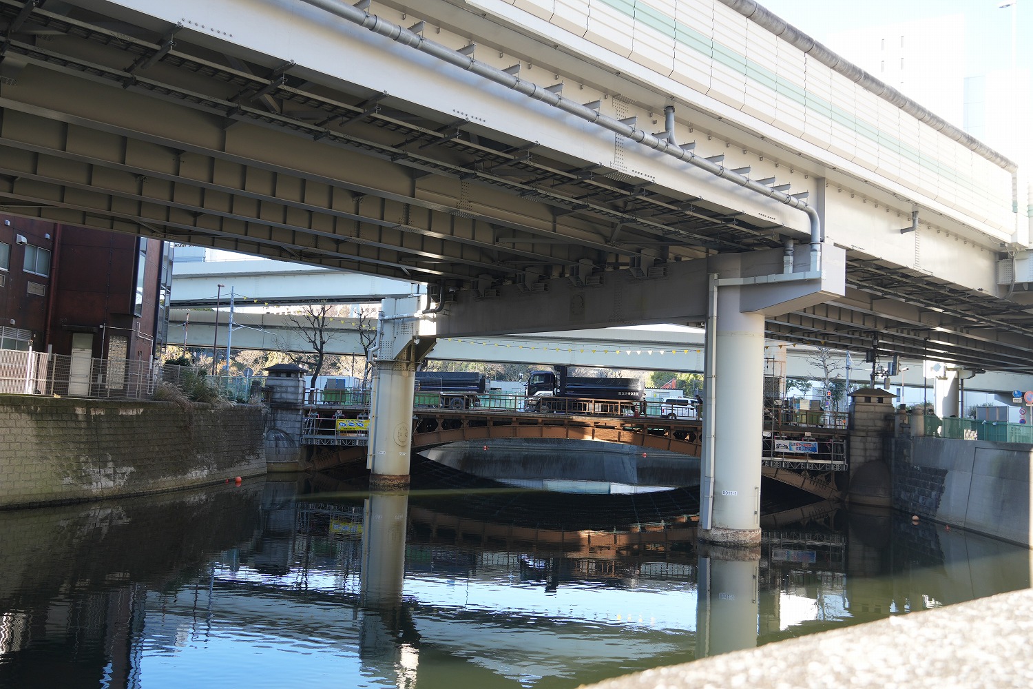 千代田区　雉子橋の景観を重視した耐震補強