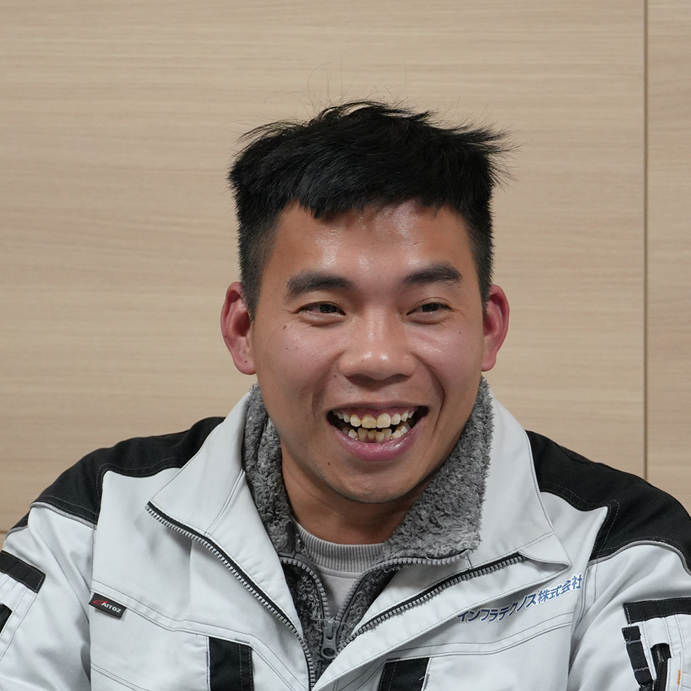 >ブイ ヴァン ルック氏